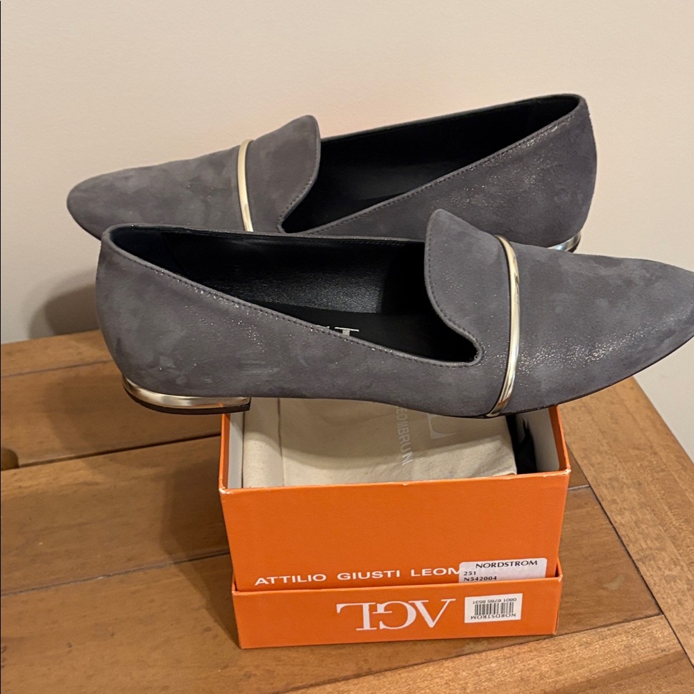 Attilio Giusti Leombruni Suede Gray Loafers - Picture 8 of 9
